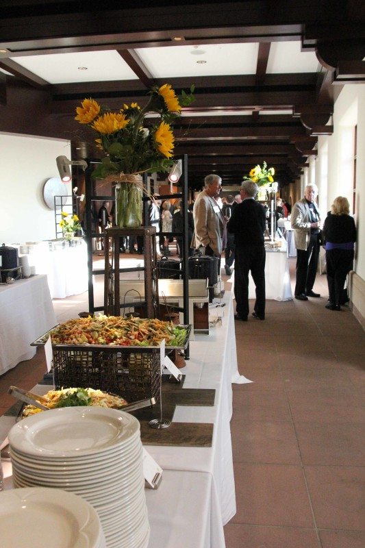 kahns-catering-food-buffet--645