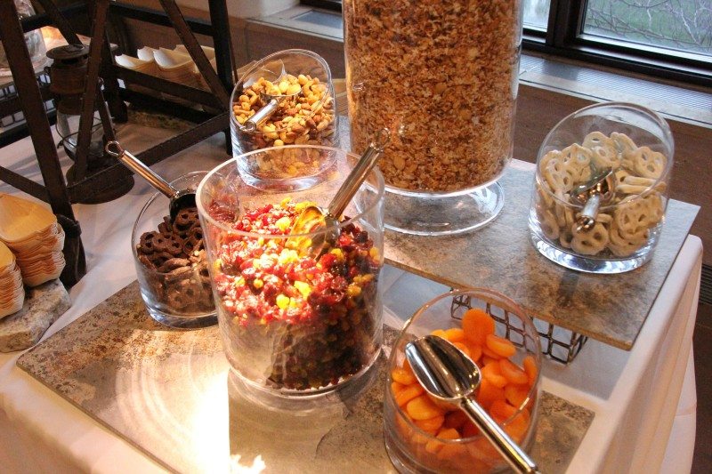 kahns-catering-food-buffet--647