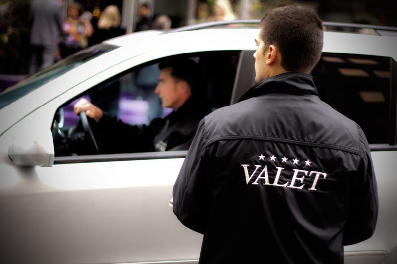 kahns-catering-valet-viagoogleimage
